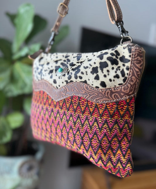 MYRA Radiance Crossbody Bag