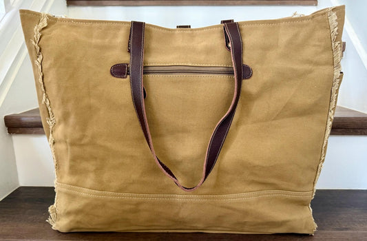 MYRA Zappy Weekender Bag