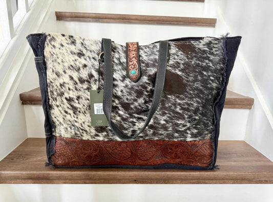 MYRA Comely Hand-Tooled Weekender Bag
