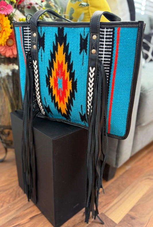 MYRA Wagon Trails Concealed-Carry Bag in Bright Blue