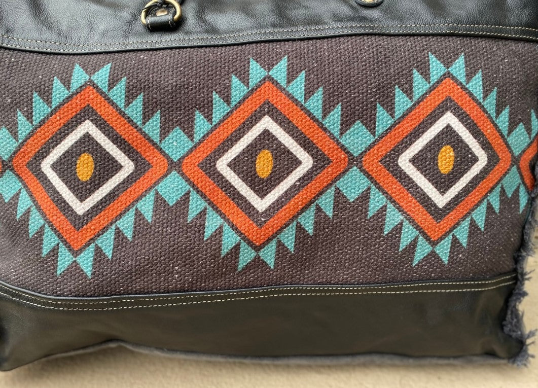 MYRA Saguaro Spirit Weekender Bag