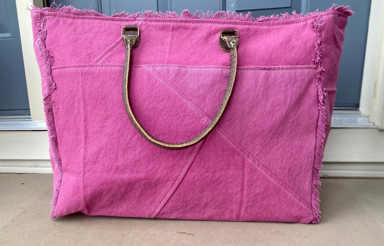 MYRA Popping Pink Weekender Bag