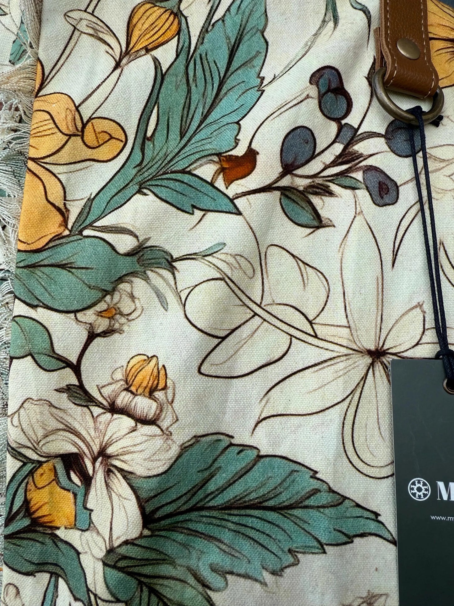 MYRA Lovely Florals Weekender Bag in Light Green